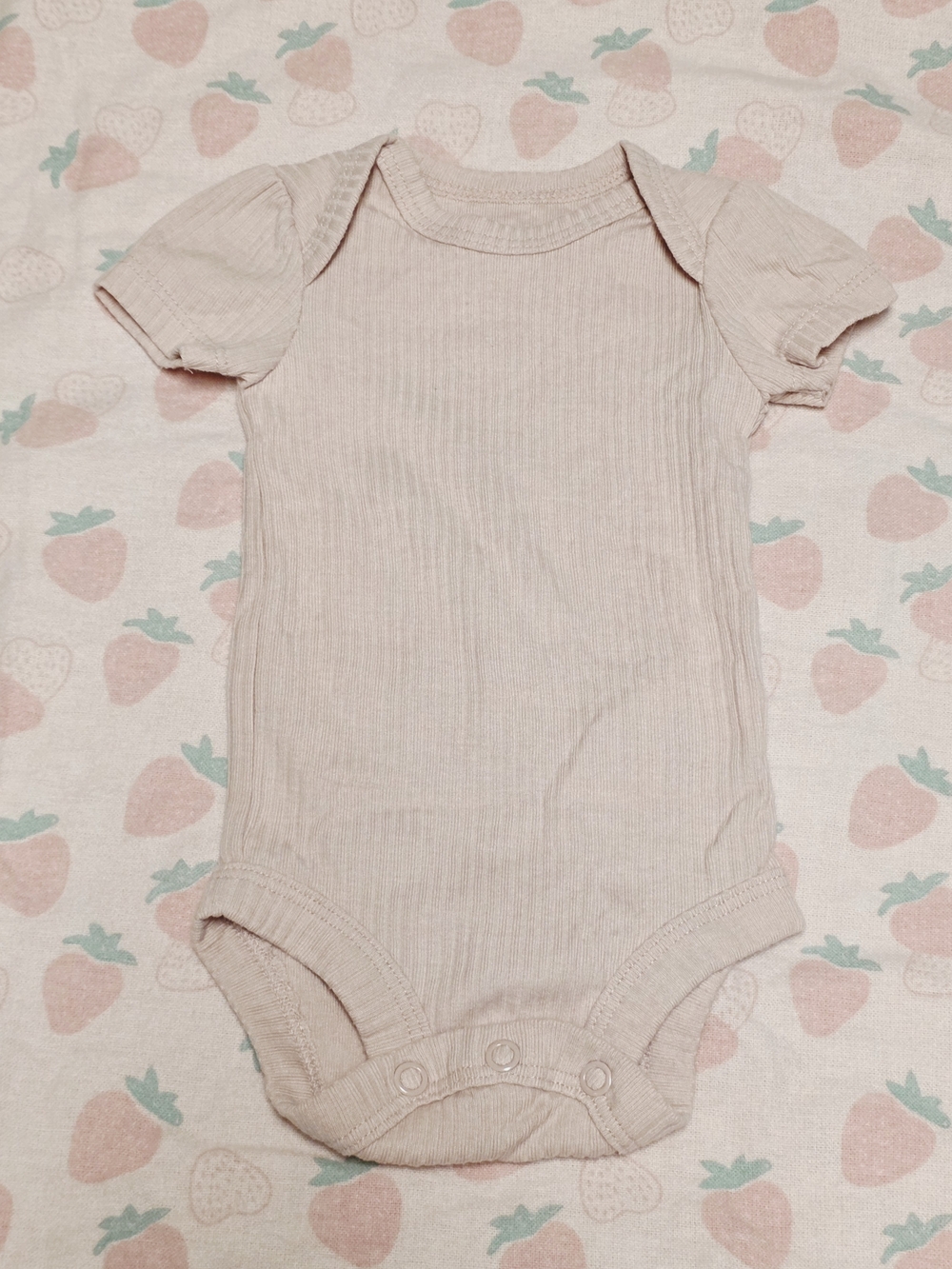 5/$20 Carter's Ribbed Short-Sleeve Onesies Bodysuit in Light Pink